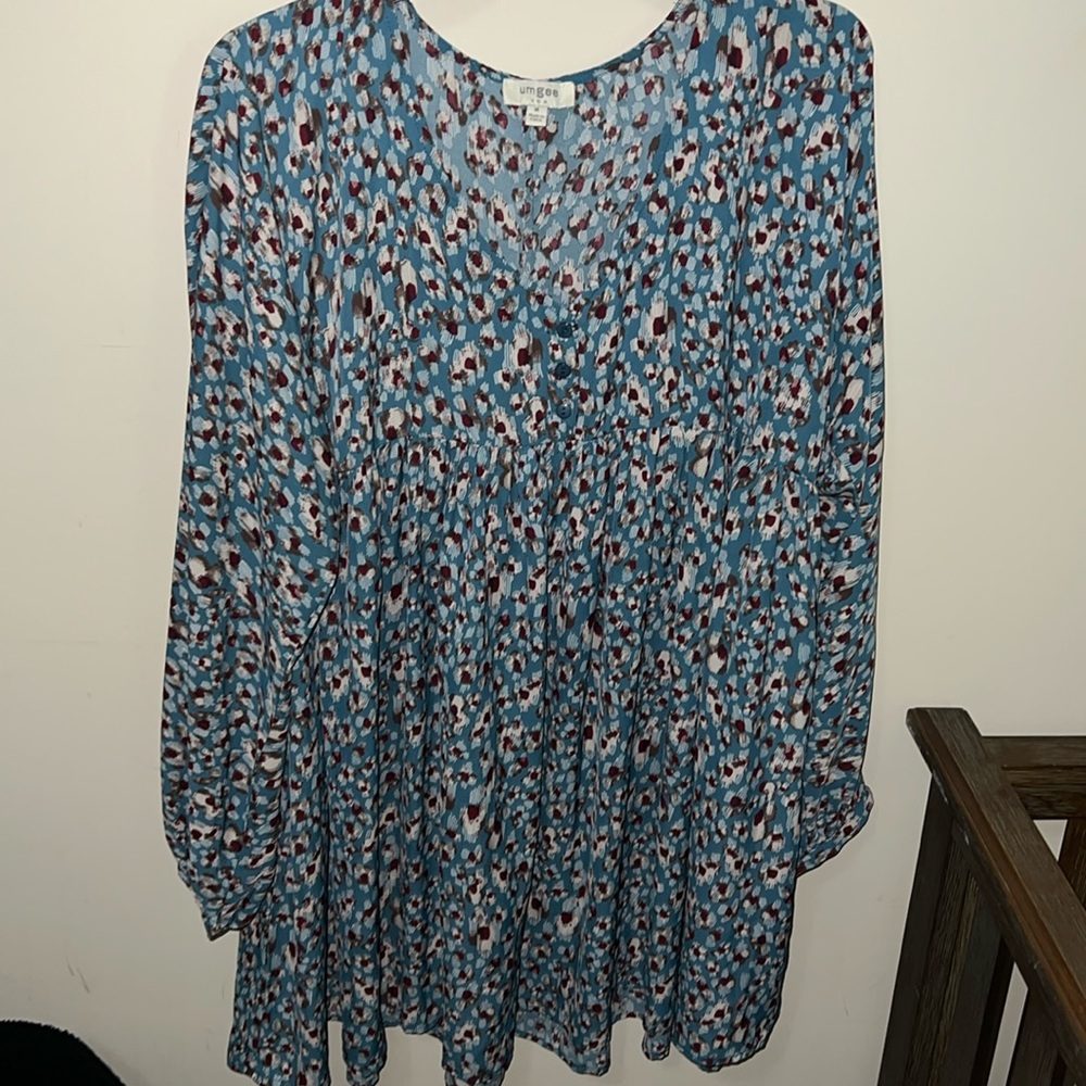 Women’s long sleeve light weight dress
